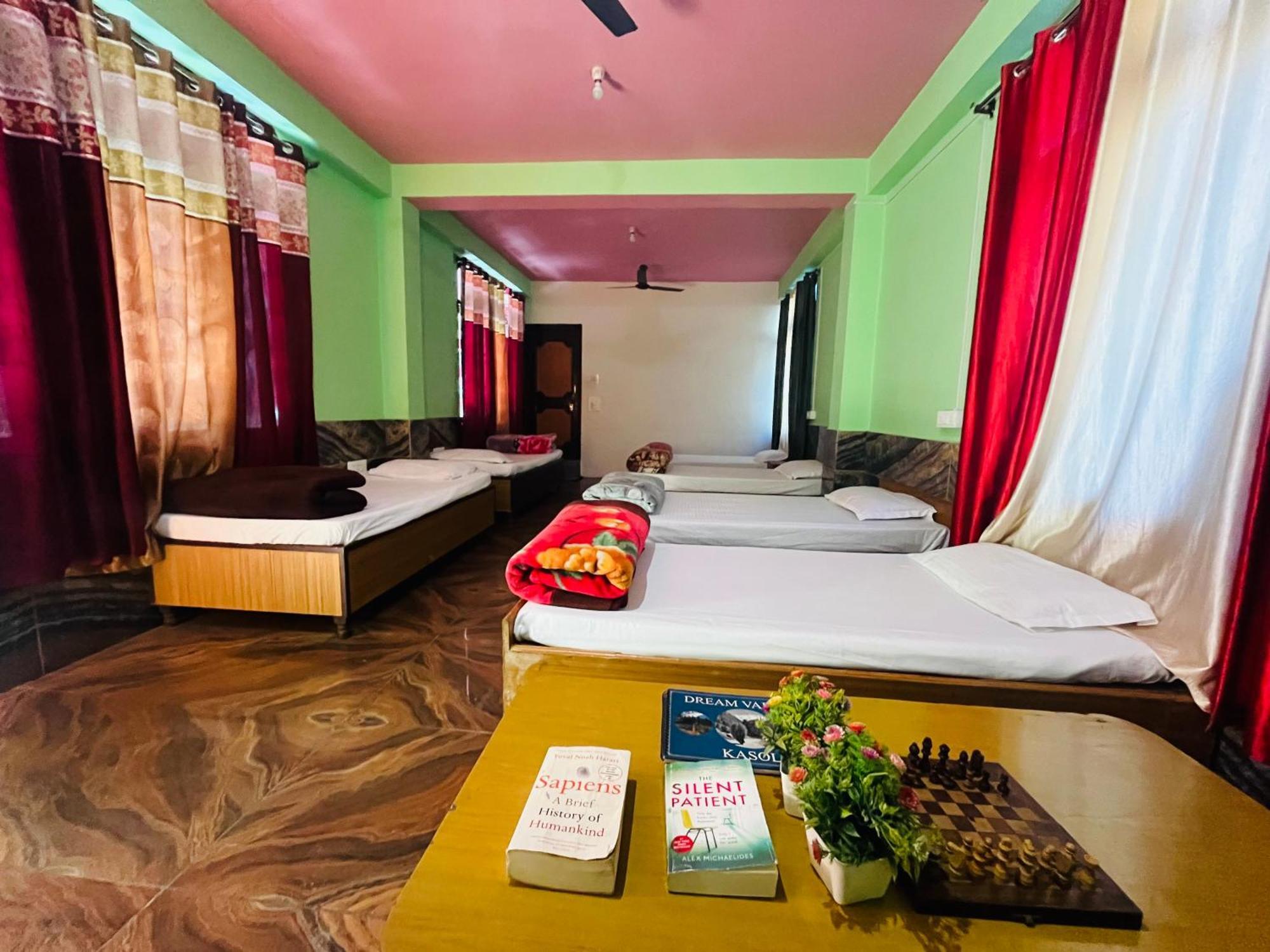 Russian Unit Kasol By Valley Экстерьер фото